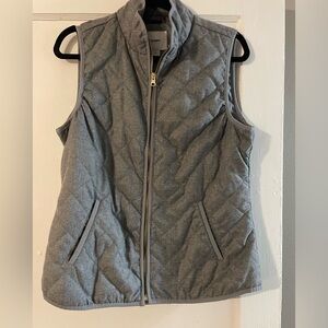 Grey quilted old navy vest size medium